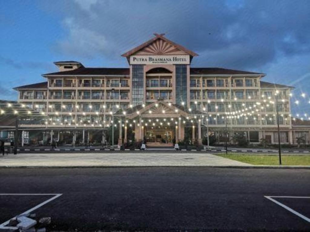 โรงแรมปุตระ บราสมานา กัวลาเปอร์ลิส ภายนอก รูปภาพ